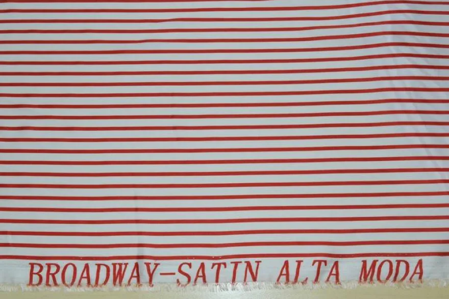 SATIN RIGA ROSSA