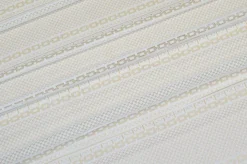TENDINO BIANCO CON RICAMO GEOMETRICO