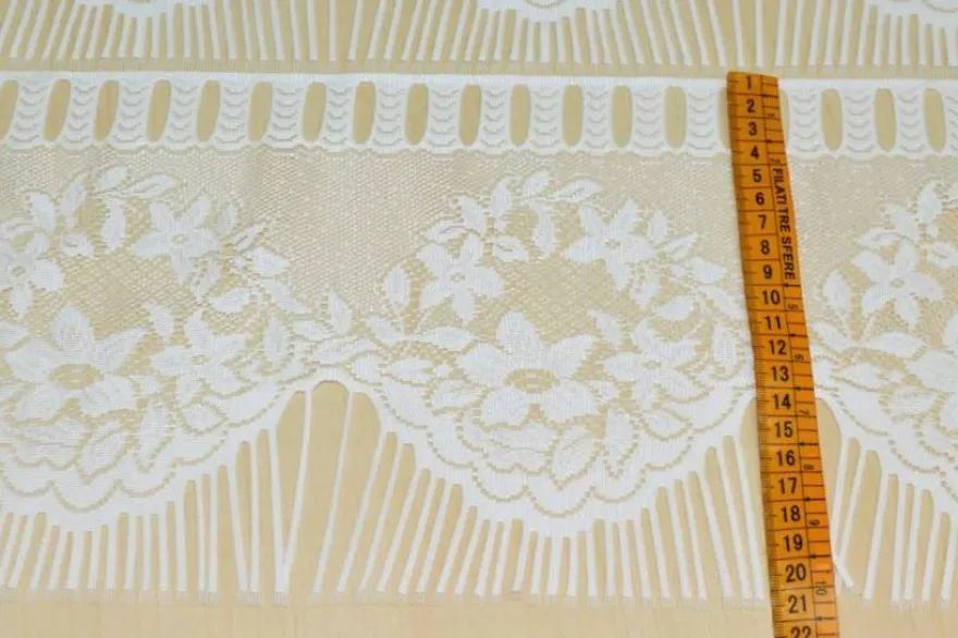 TENDINO CON RICAMO BIANCO FLOREALE