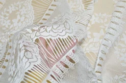TENDINO CON RICAMO BIANCO FLOREALE