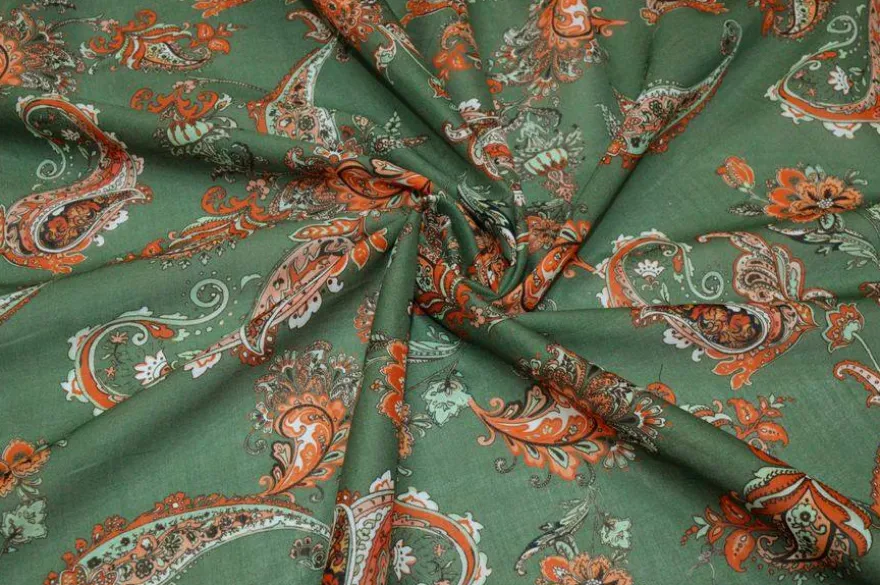 TESSUTO BATISTA PURO COTONE DISEGNO CASHMERE ARANCIO E VERDE