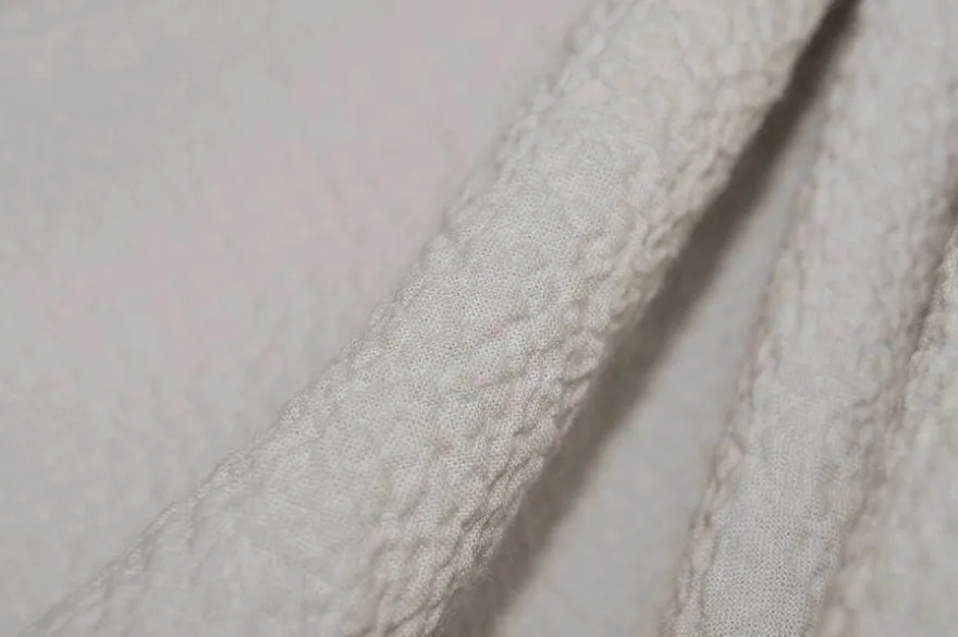 TESSUTO COTONE STRETCH GOFFRATO GRIGIO PERLA