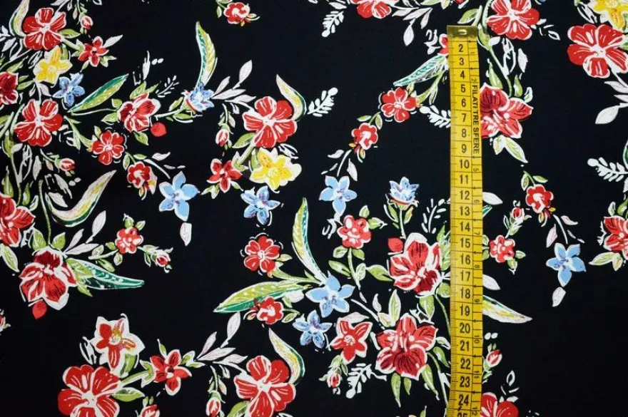 TESSUTO GABARDINE FANTASIA FLOREALE FONDO NERO 207