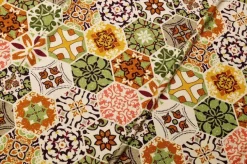 TESSUTO MAGLINA IN VISCOSA FANTASIA GEOMETRICA