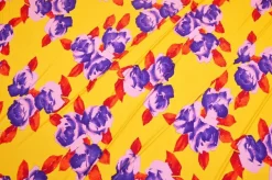 TESSUTO MAGLINA VISCOSA FANTASIA FLOREALE VIOLA FONDO GIALLO