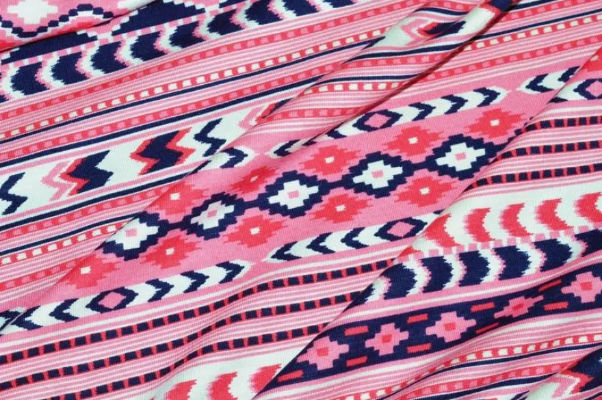 TESSUTO MAGLINA VISCOSA FANTASIA GEOMETRICA ROSA