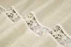 TESSUTO MANTOVANA MISTO LINO ECRU CON INCASSO PIZZO MACRAME