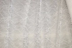 TESSUTO PIZZO CHANTILLY FANTASIA TRECCIA