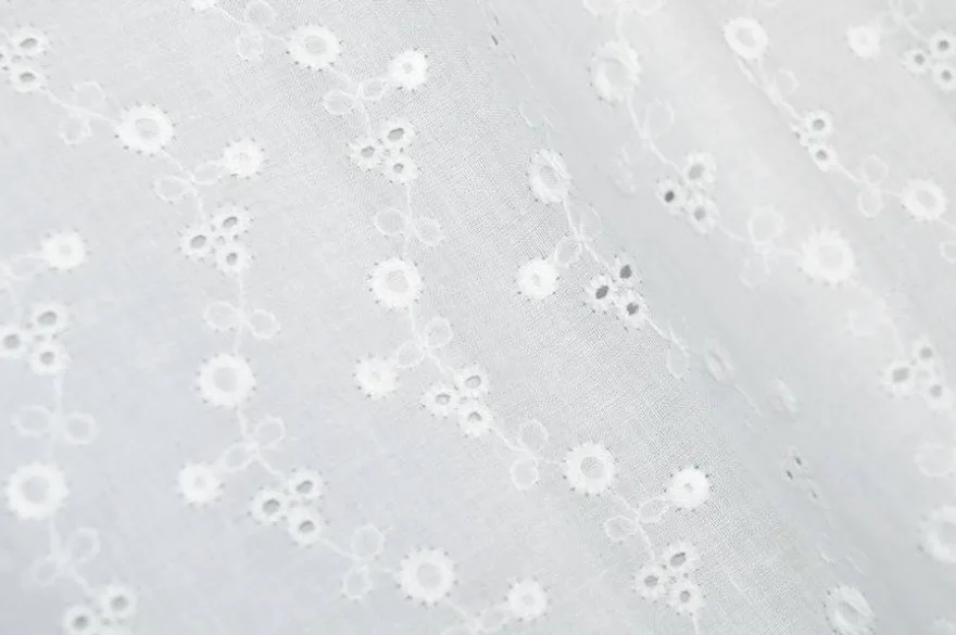 TESSUTO PIZZO SAN GALLO PURO COTONE RICAMO FIORELLINO BIANCO
