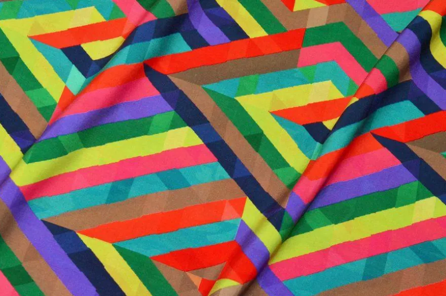 TESSUTO PURA VISCOSA FANTASIA GEOMETRICA