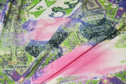 TESSUTO PURA VISCOSA FANTASIA ETNICA ROSA VERDE