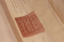 TESSUTO TENDA ORGANZA BEIGE CON RICAMO GEOMETRICO