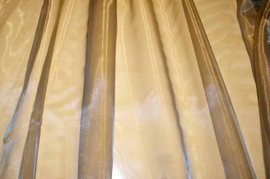 TESSUTO TENDA ORGANZA CANGIANTE ORO BLU CON RICAMO CENTRALE