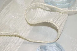 TESSUTO TENDA ORGANZA CON APPLICAZIONI AZZURRE