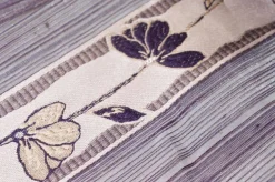 TESSUTO TENDA ORGANZA CON FIORE VIOLA RICAMATO