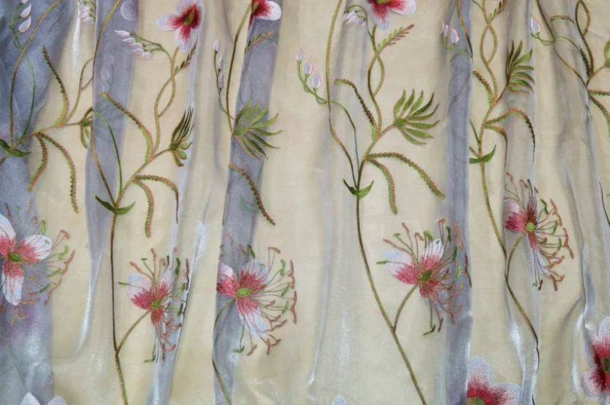 TESSUTO TENDA ORGANZA GRIGIA CON RICAMO FLOREALE