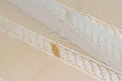TESSUTO TENDA TULLE CON RIGA VERTICALE