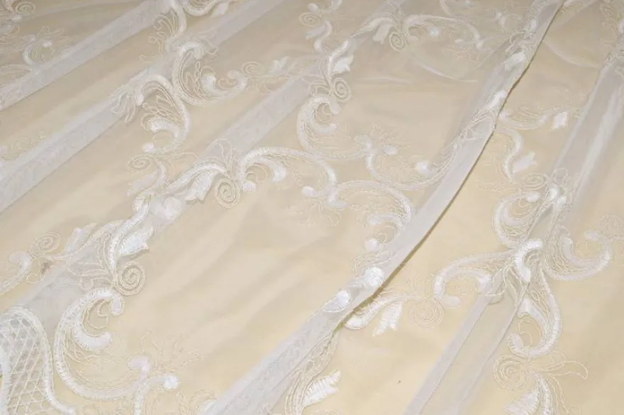 TESSUTO TENDA TULLE RICAMATO PANNA