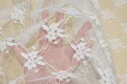 TESSUTO TENDA TULLE RICAMATO BIANCO