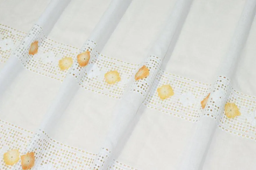 TESSUTO TENDINO CON INCASSI PIZZO FIORELLINO GIALLO