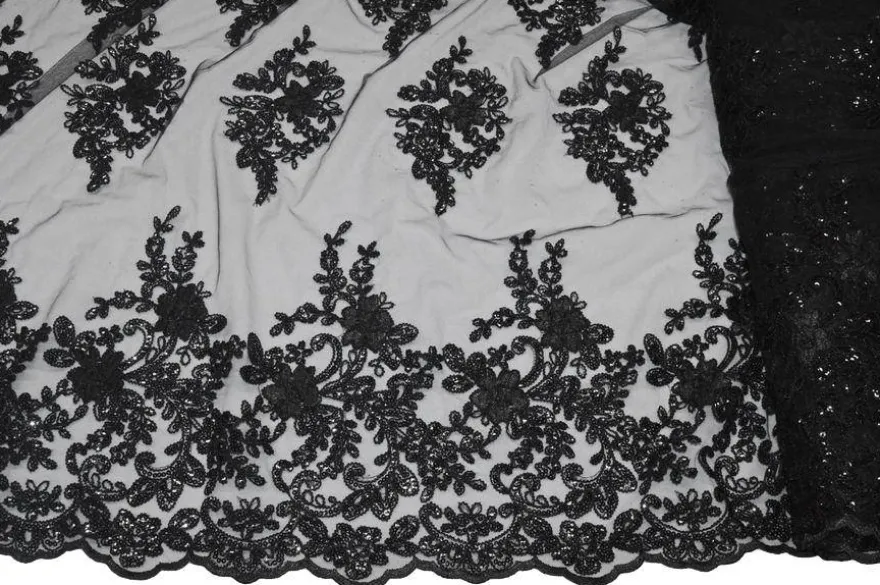 TESSUTO TULLE RICAMATO CON PAILLETTES