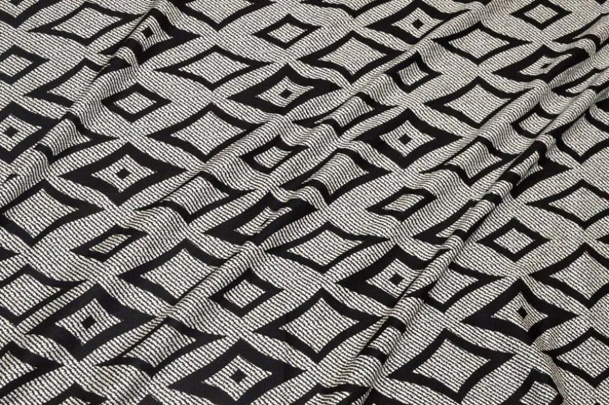TESSUTO VISCOSA FANTASIA ROMBI BIANCO NERA
